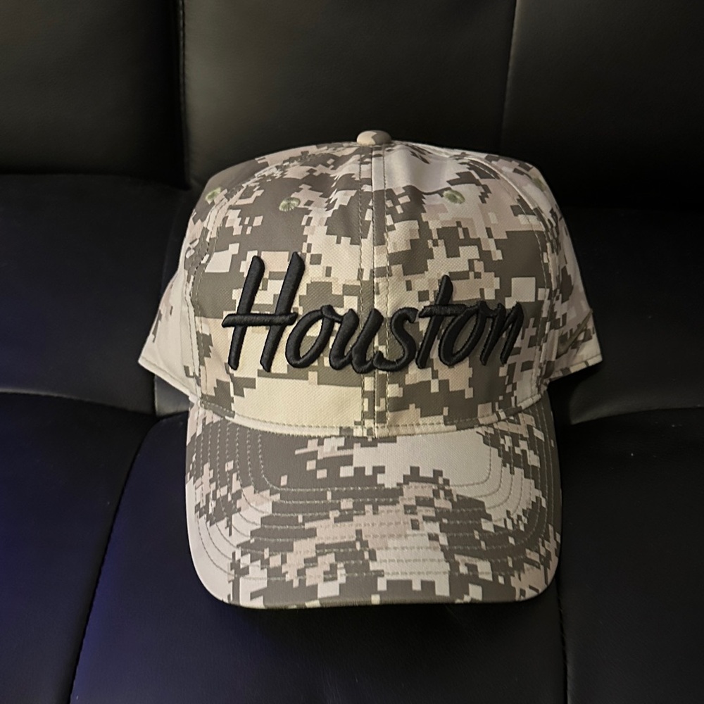 Nike Camo Hat with Houston Embroidery